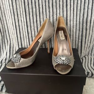 Badgley Mischka Silver Crystal Cluster Open Toe Heels